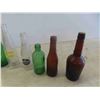 Image 2 : Ammo Crate with 11 Pop Bottles: Janice Dry, Tops, 7UP & Others