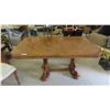 Image 2 : Oak Table 30'' x 41'' x 66'', 24'' Leaf & 5 Chairs