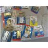 Image 2 : 63 Packages of New Hinges