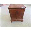 Image 1 : Night Stand 26'' x 16'' x 20''