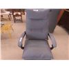 Image 1 : Nice Plush Office Style Chair 