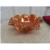 Image 2 : 3 Pieces of Carnival Glass
