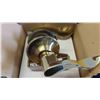 Image 2 : 4 Stainless Steel Right Handled Door Handles 