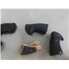 Image 3 : 8 Pairs of Pistol Grips 