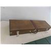 Image 2 : 2 Hard Gun Cases 6'' x 36'' x 10'' & 46'' x 9 1/2'' x 4''