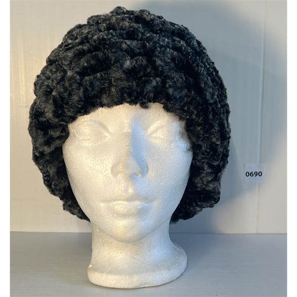 KNITTED SYNTHETIC(?) WINTER HAT
