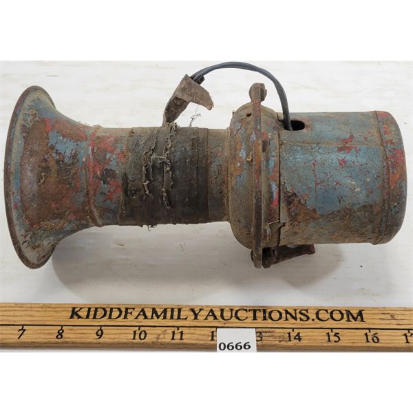 AUTOMOBILE HORN