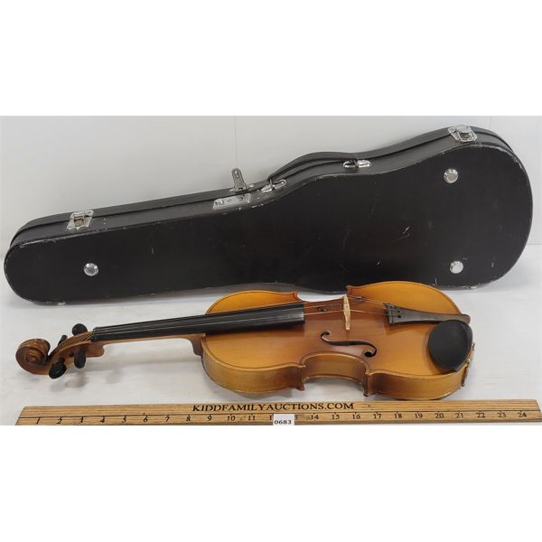 UNKNOWN RED WOOD VIOLIN W/ CASE