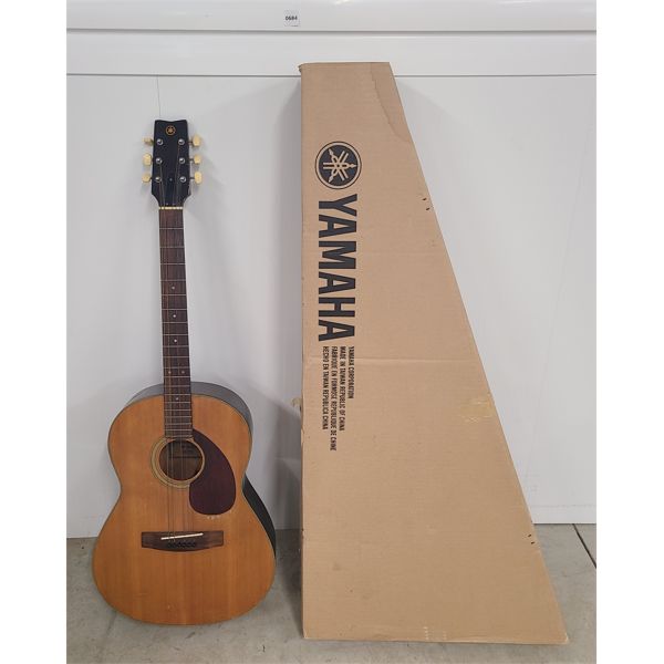 YAMAHA FG-75 6 STRING ACOUSTIC GUITAR