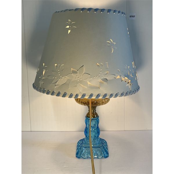 FOLK ART LAMP 