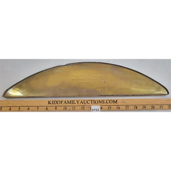 MAXWELL TARRY TOWN BRASS TOPPER