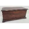 Image 1 : TABLE TOP OAK CHEST 