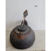 Image 5 : CAST IRON KETTLE 