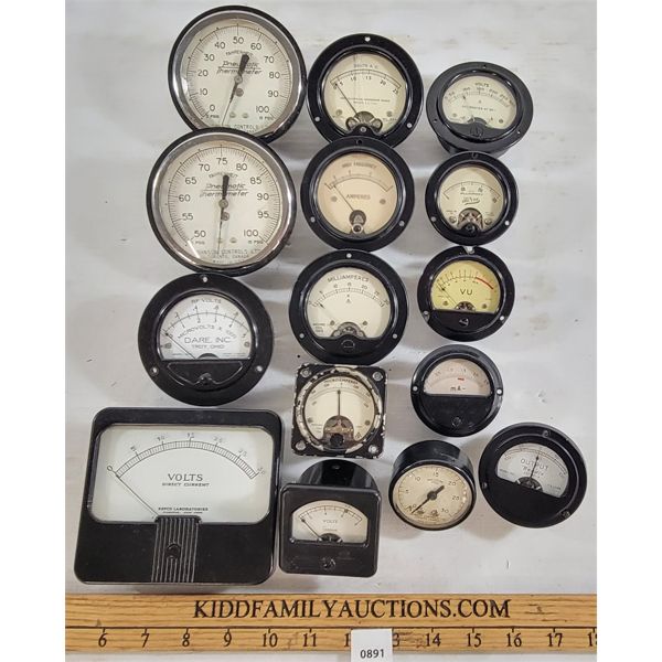 LOT OF 15 - GAUGES 