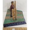 Image 4 : MAN LEANING ON FENCE WOOD CARVING 