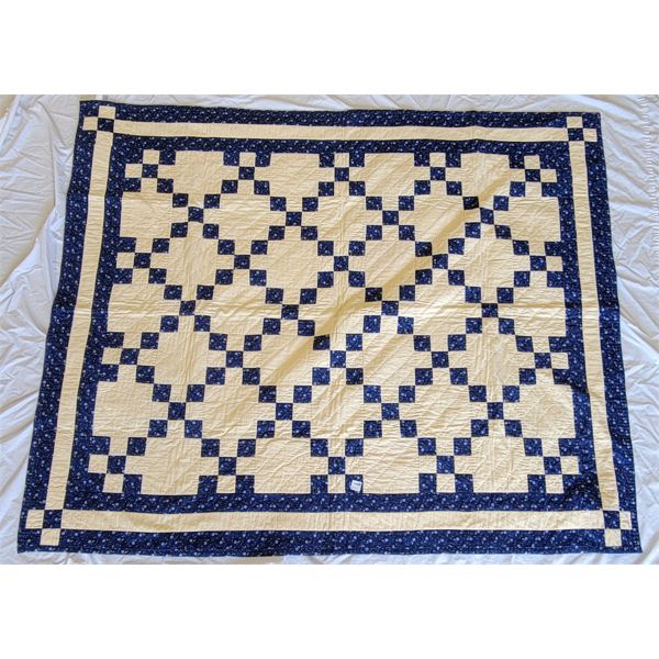 HAND MADE IRISH CHAIN QUILT