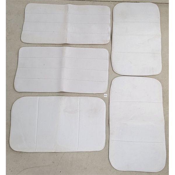 LOT OF 5 - SADDLE PADS
