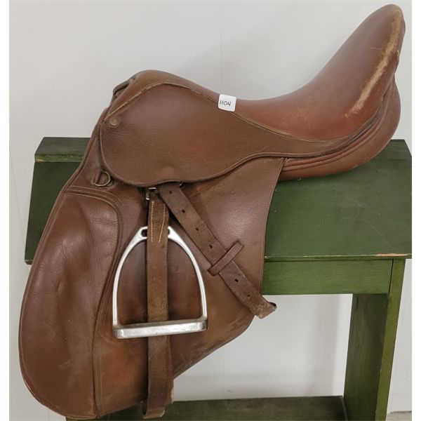 LEATHER ENGLISH SADDLE