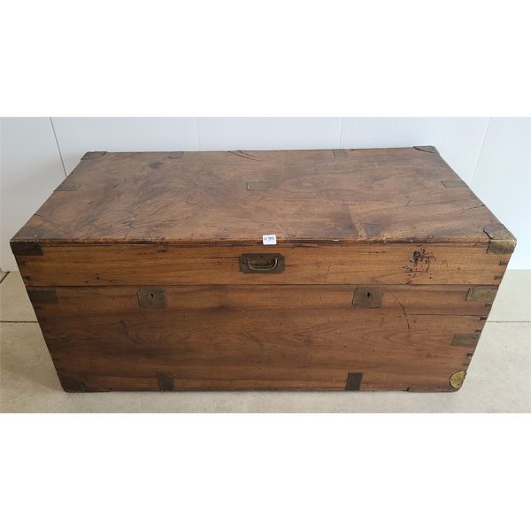 CEDAR BLANKET CHEST W/ HANDLES