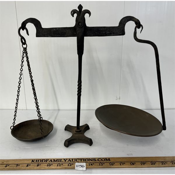 CAST IRON MERCHANT SCALES