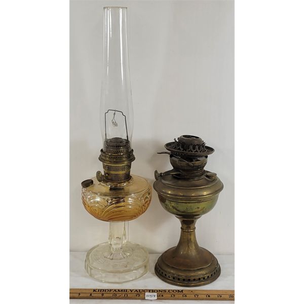 LOT OF 2 - OIL LAMPS - INCL ALADDIN 