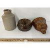 Image 5 : LOT OF 3 - GLAZED GLASS SPITTOON, WALL SCONCES & CROCK