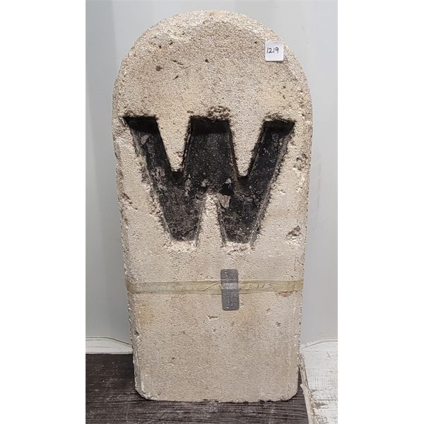 "W" CONCRETE POST - RAILWAY MARKER