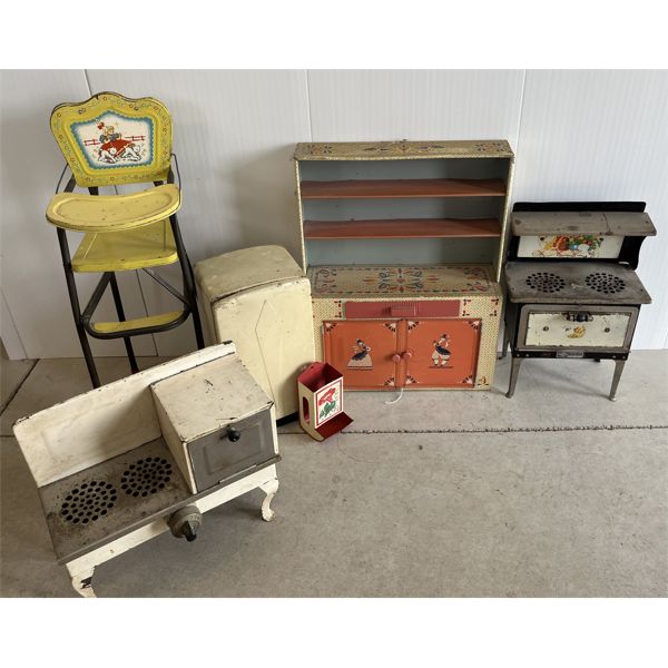 JOBLOT - CHILDREN'S KITCHEN TOYS - INCL PRESSED STEEL HIGH CHAIR, ETC. - SEE ALL PICS