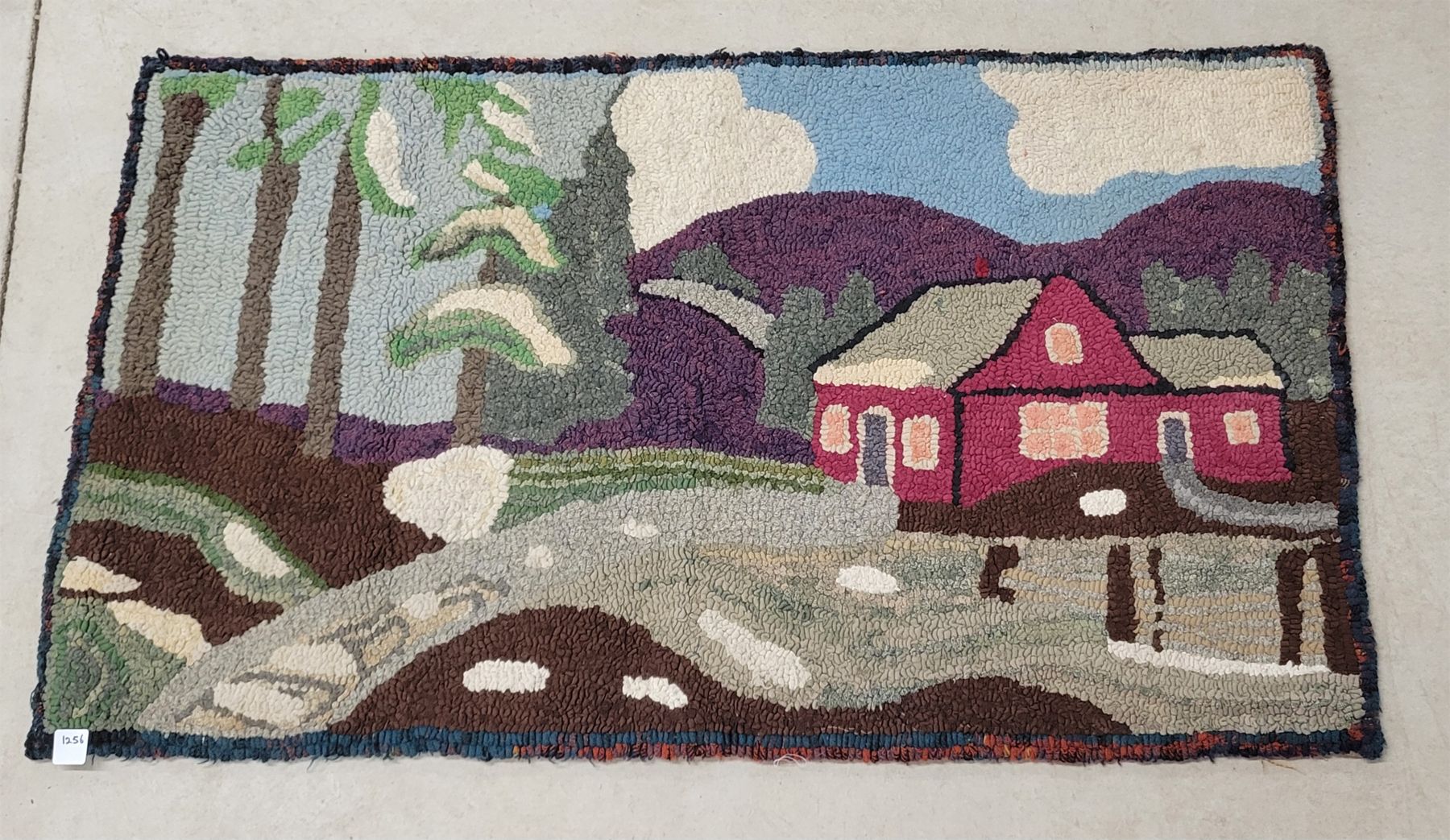 HAND HOOKED COUNTRY RUG