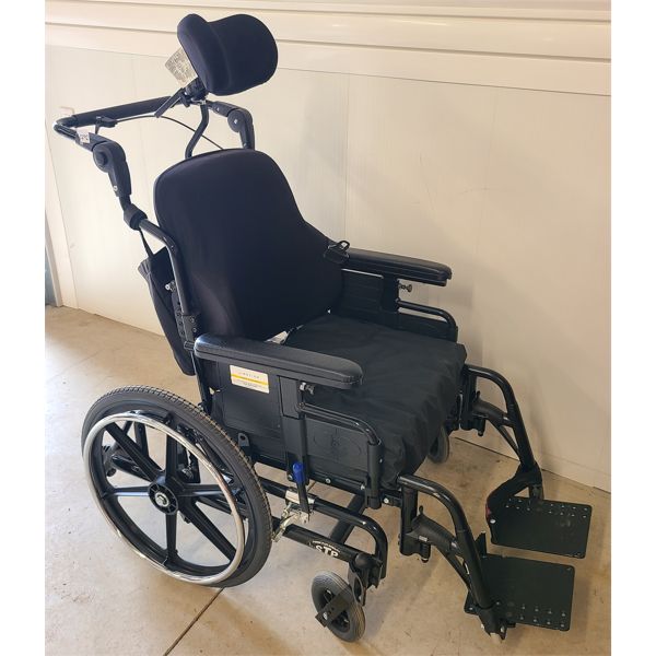 MOTION MOBILITY MOTORIZED WHEELCHAIR W/ AIR POWERED SEAT 