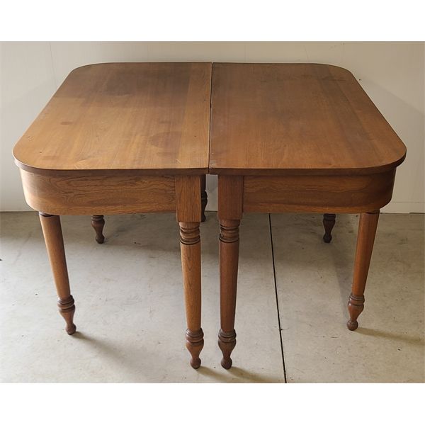 WALNUT (?) 2PC BREAKFAST TABLE 