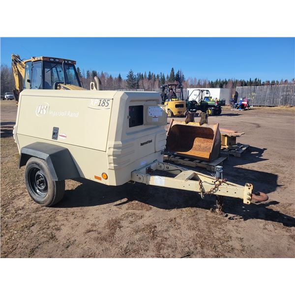 2007 Ingersoll 185 CFM Compressor, 2945 orig. hours, runs good, SN. 376509UIQ222, c/w hose &pipe blo