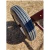 Image 6 : IH 16, 5 bar rake, new tires