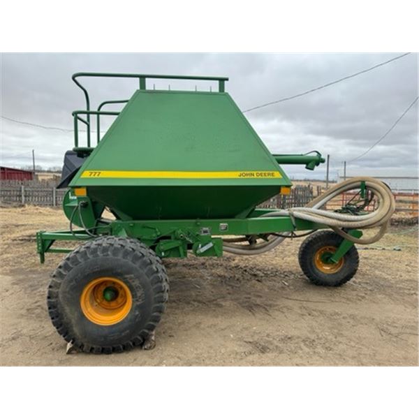 (Selling Off-site location in Thorhild, PH- (780) 349-0888) JD 777 Air Tank