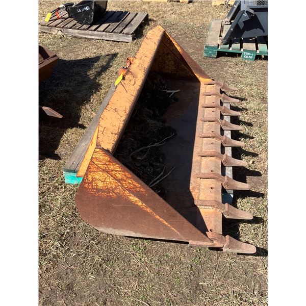 72" tooth bucket for skidsteer