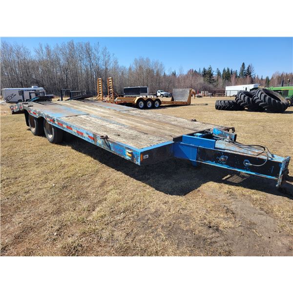 Scona Tandem Dual Axle trailer, on air, pindle hitch, 19 foot deck. 40 inch beaver tails with 6ft he