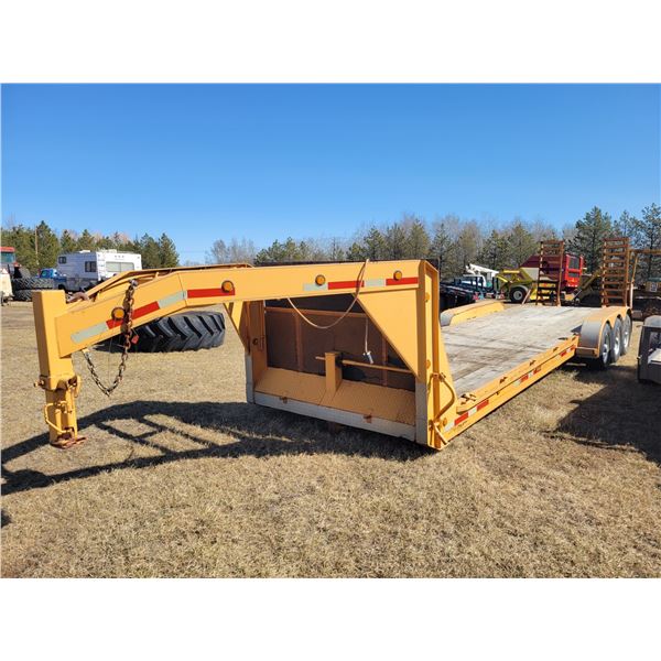 2004 Dyson Road Blazer G/N Ball hitch trailer, 26 ft deck c/w 2 ft beavertails & ramps, 84" wide, tr