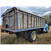 Image 4 : 1975 Chevy C65 Grain truck. c/w16 ft box and hoist, V8 5 & 2 speed, Gr.Wt. 23,160, 11R22.5's tires, 