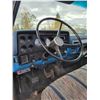Image 20 : 1983 Chevy 70, Tag axle on air, V8, 5 & 2 spd, showing 119,118 km, SN. 1GBJ7D1E5DV121802