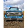 Image 2 : 1983 Chevy 70, Tag axle on air, V8, 5 & 2 spd, showing 119,118 km, SN. 1GBJ7D1E5DV121802