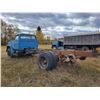 Image 6 : 1983 Chevy 70, Tag axle on air, V8, 5 & 2 spd, showing 119,118 km, SN. 1GBJ7D1E5DV121802