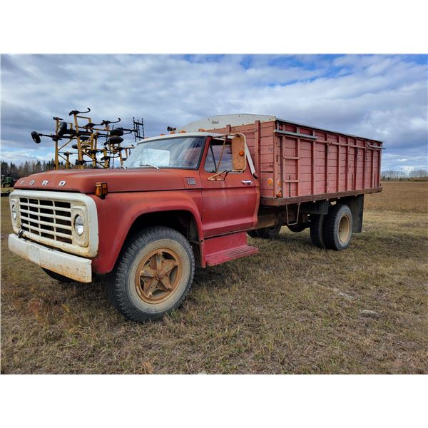 1973 Ford F600.  16 ft wood box and hoist, V8 5&2 spd, showing 64,603 mi, 9.00-20 tires, Clean unit,
