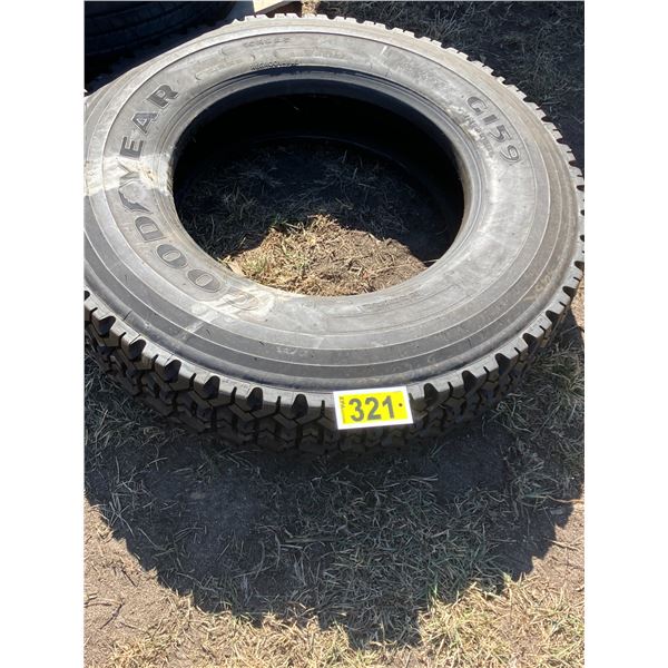 One Goodyear 10R22.5 G159 unisteel tread 4 ply. Steel cord.