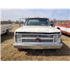 Image 5 : 1988 Chev 30 Custom Delux V8 9'x7' Steel deck, has keys, turns over and fires and has a dent on the 
