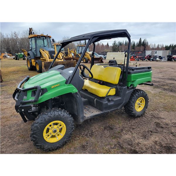 JD XUV550 4x4, gas, Side by side, bumper guard, 542 hrs, one owner, SN. 1M0550TBVBM011120