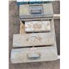 Image 2 : 4- Toolboxes, plastic bolt bin c/w contents & wood vice
