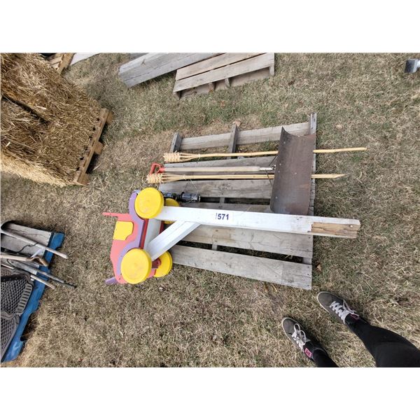 Mail box, torches,shovel