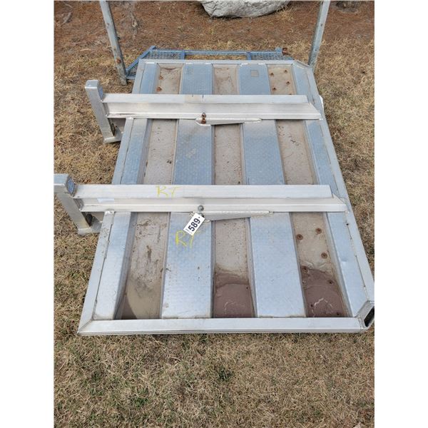 Alum. Head ache rack