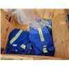 Image 3 : 29 coveralls ( crate does not go). Various sizes.