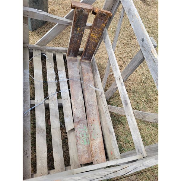 2-40" pallet forks